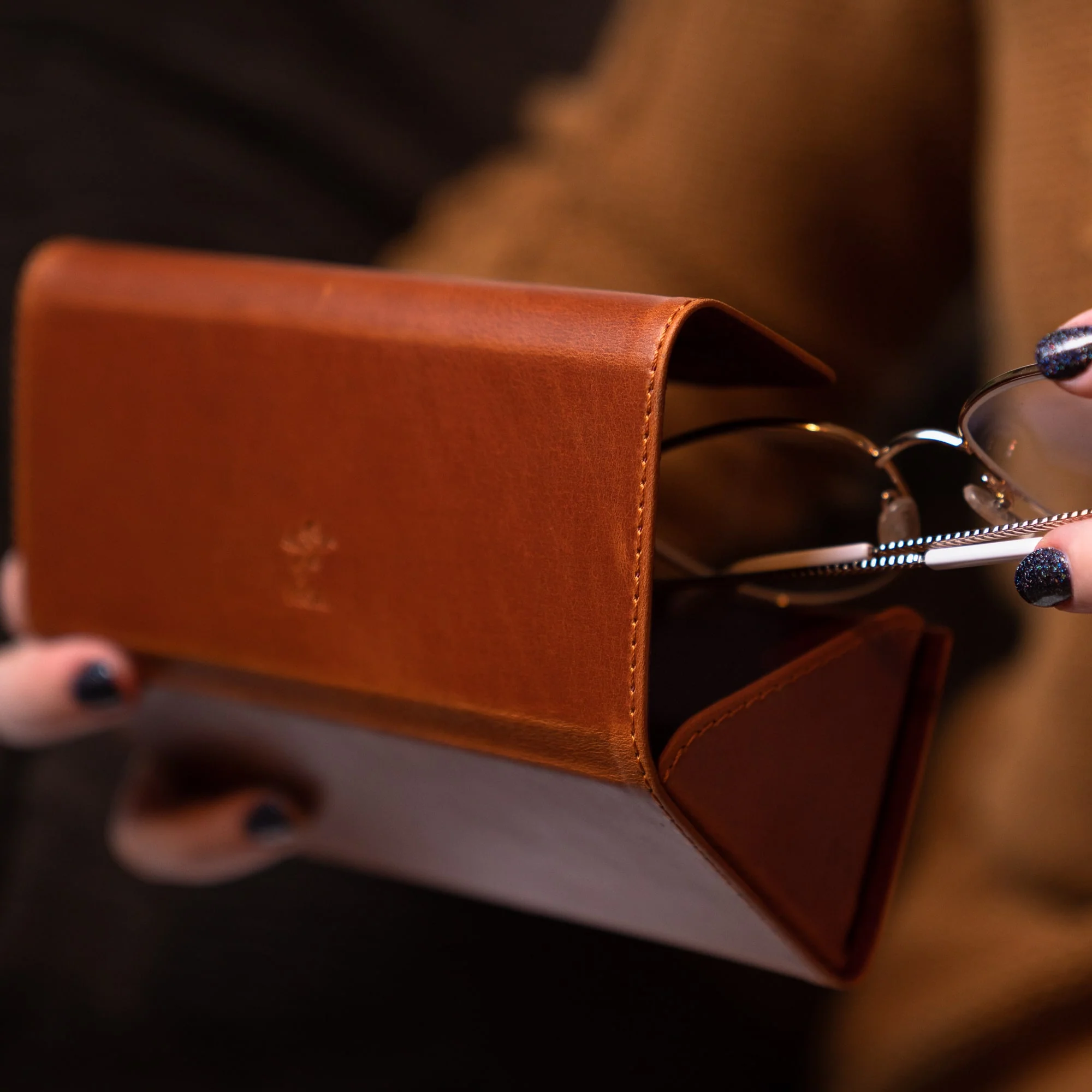 Elm Leather Eyeglasses Case | Whiskey - Image 2